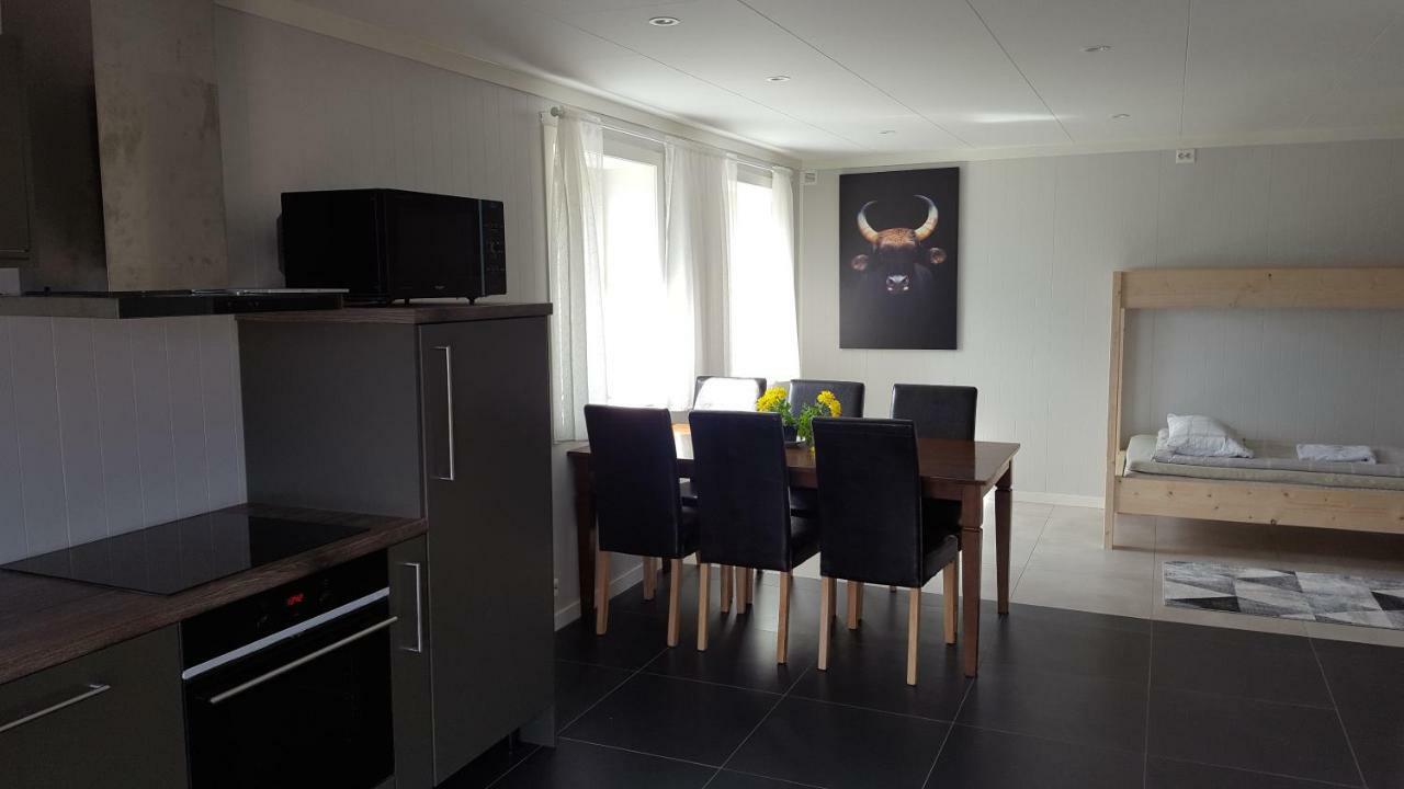 Kvernesfjorden Apartments Steinsgrenda エクステリア 写真